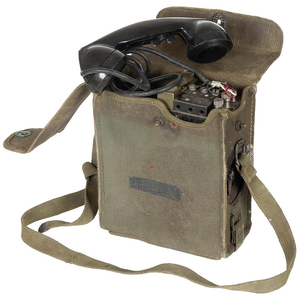 US Army EE-8 Field Telephone  - MILITARY SURPLUS